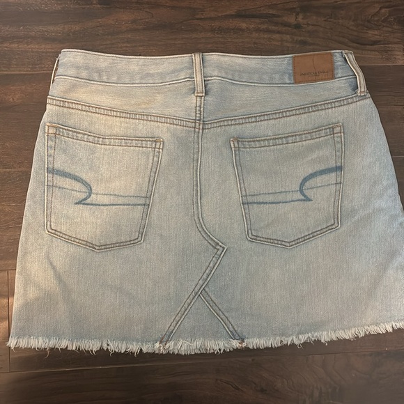 AE Jean Skirt Size 6 - Picture 2 of 2
